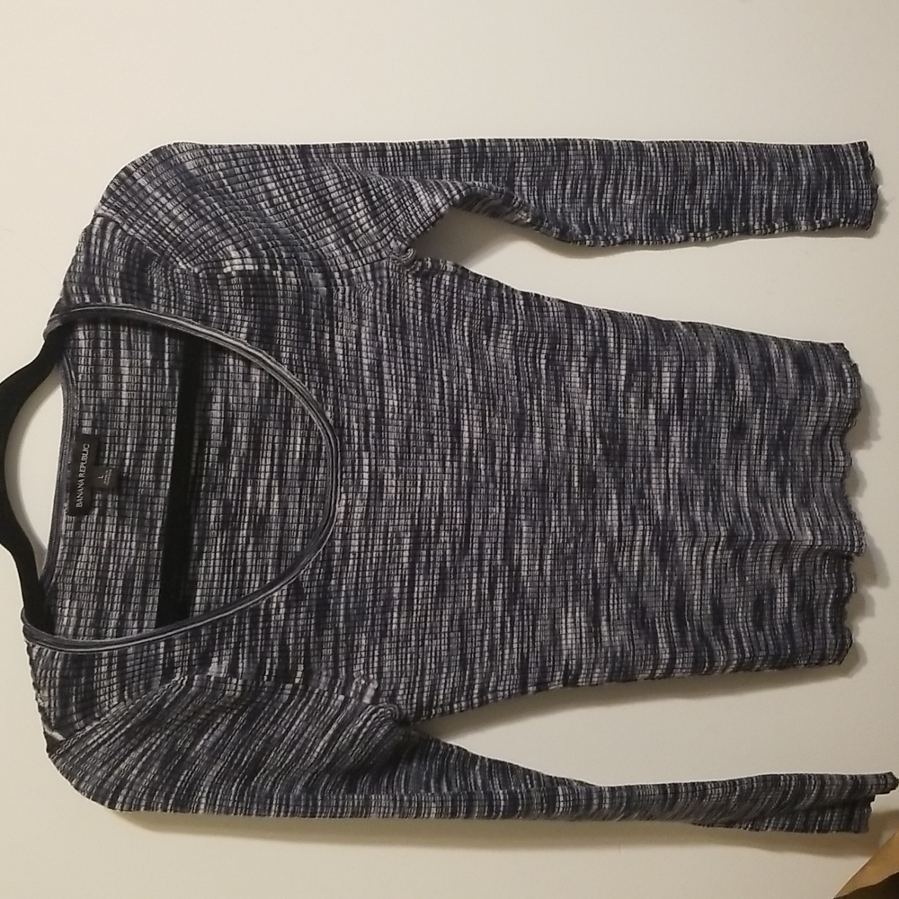 Banana Republic pullover top